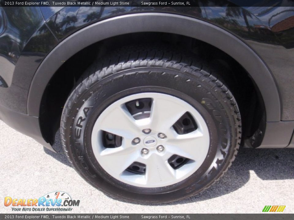 2013 Ford Explorer FWD Tuxedo Black Metallic / Medium Light Stone Photo #12
