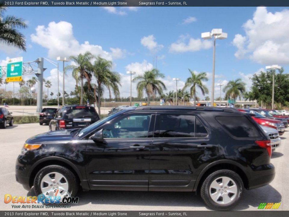 2013 Ford Explorer FWD Tuxedo Black Metallic / Medium Light Stone Photo #13