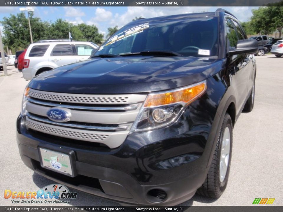 2013 Ford Explorer FWD Tuxedo Black Metallic / Medium Light Stone Photo #15