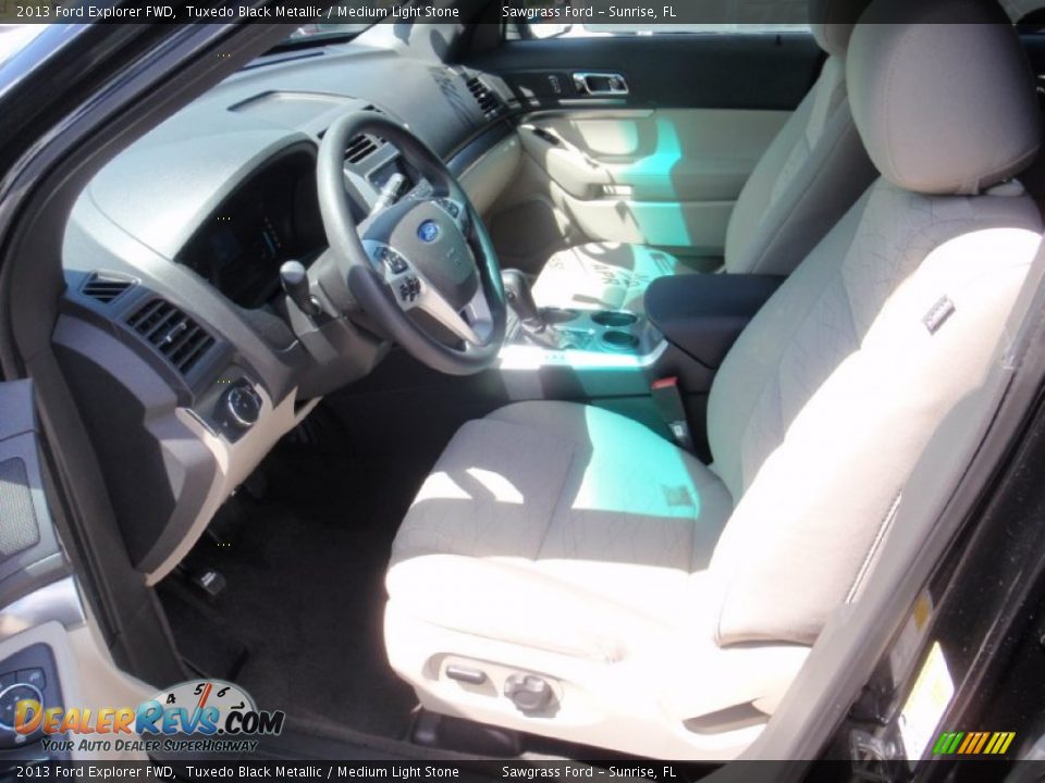 2013 Ford Explorer FWD Tuxedo Black Metallic / Medium Light Stone Photo #18