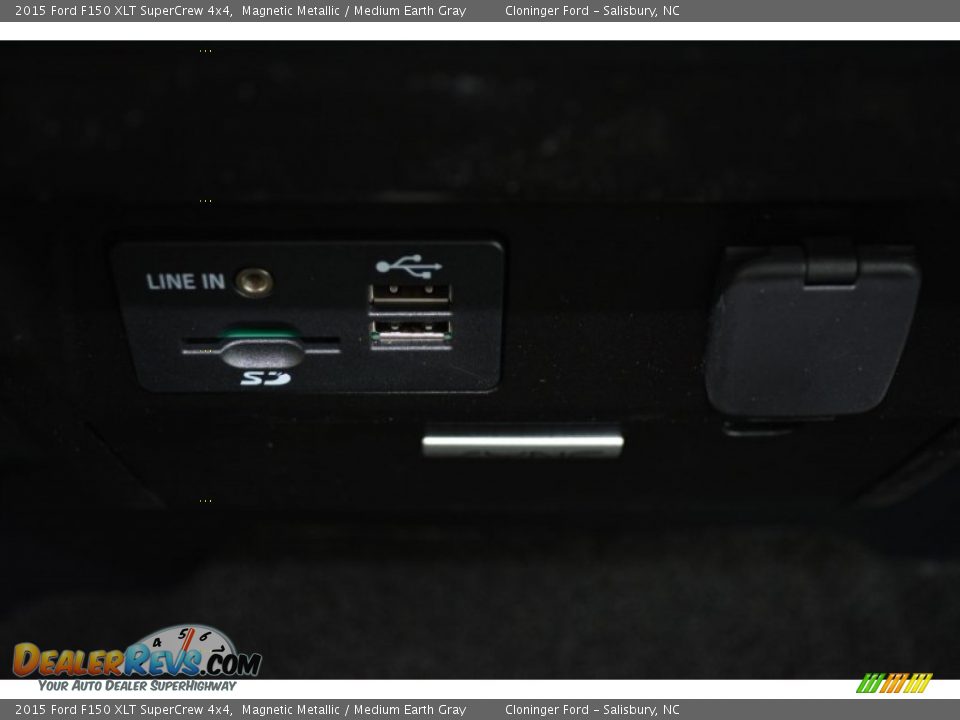 2015 Ford F150 XLT SuperCrew 4x4 Magnetic Metallic / Medium Earth Gray Photo #19