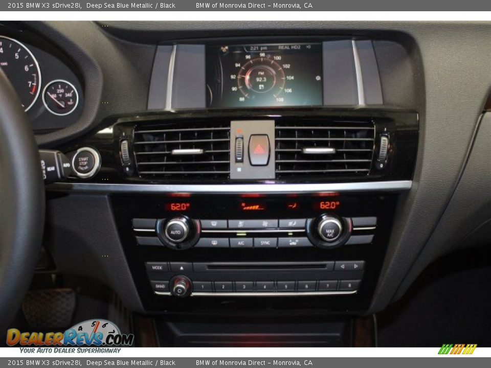 Controls of 2015 BMW X3 sDrive28i Photo #8