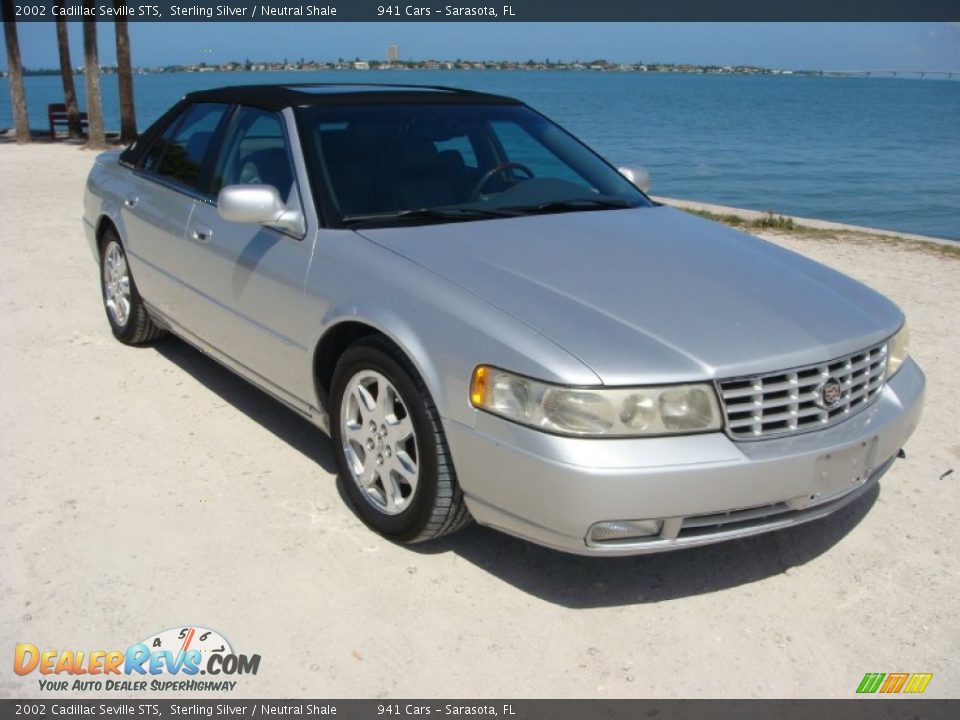 Front 3/4 View of 2002 Cadillac Seville STS Photo #1
