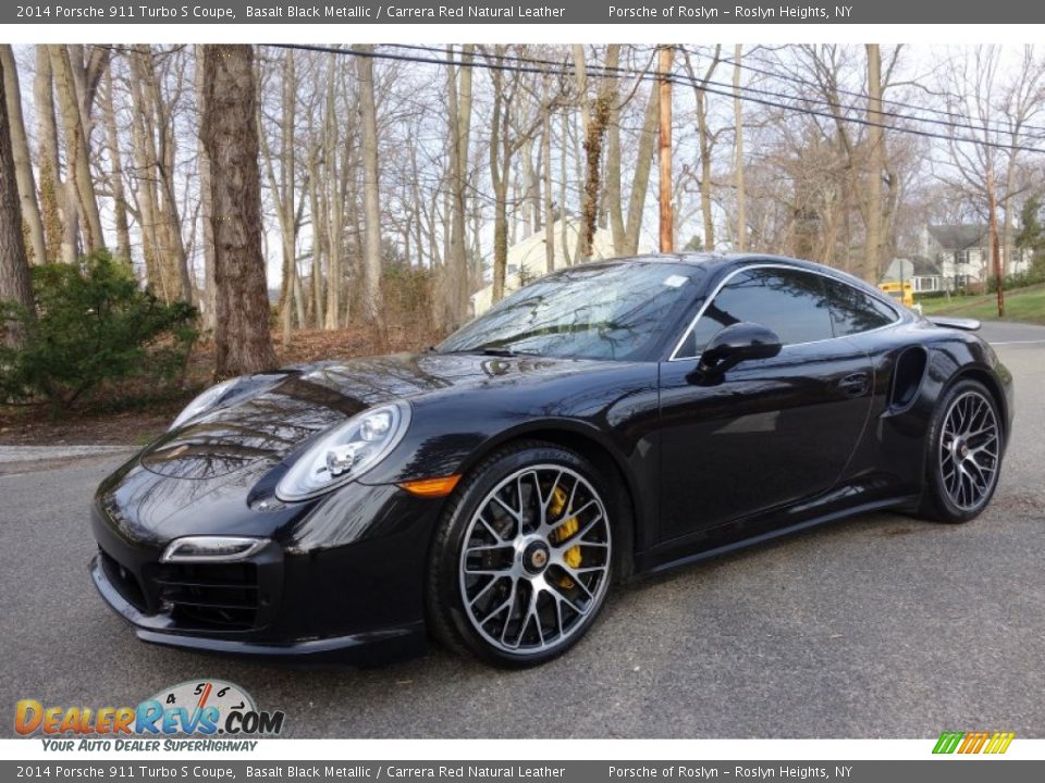 Front 3/4 View of 2014 Porsche 911 Turbo S Coupe Photo #1