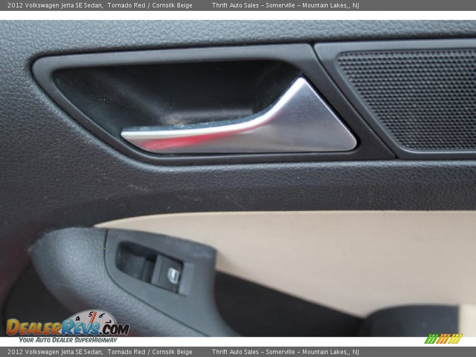 2012 Volkswagen Jetta SE Sedan Tornado Red / Cornsilk Beige Photo #24