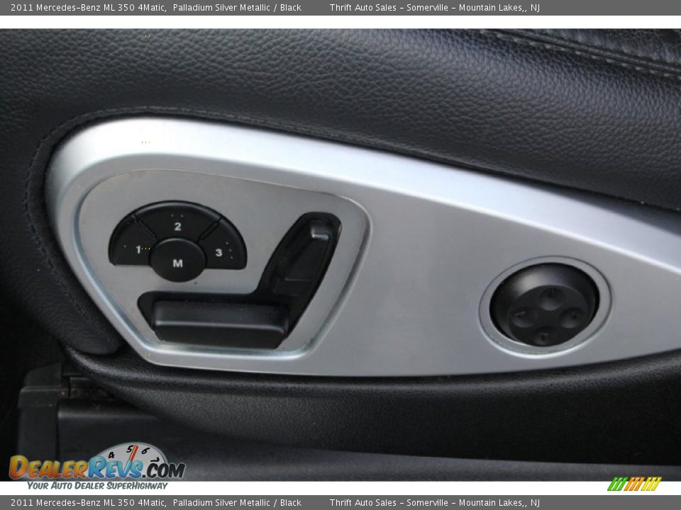 2011 Mercedes-Benz ML 350 4Matic Palladium Silver Metallic / Black Photo #13