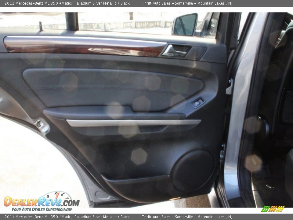 2011 Mercedes-Benz ML 350 4Matic Palladium Silver Metallic / Black Photo #26