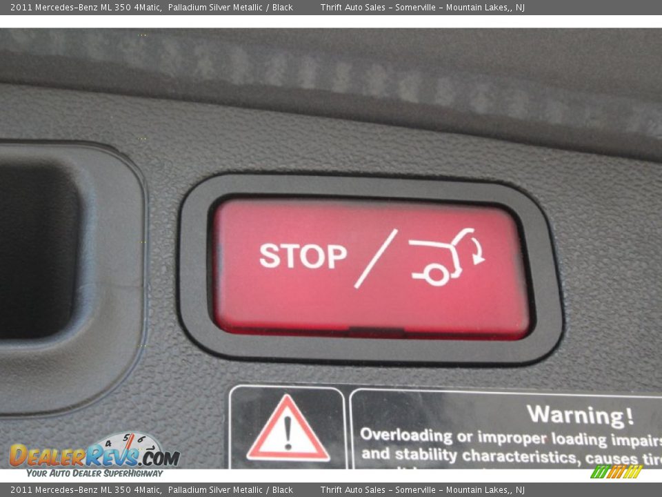 2011 Mercedes-Benz ML 350 4Matic Palladium Silver Metallic / Black Photo #32