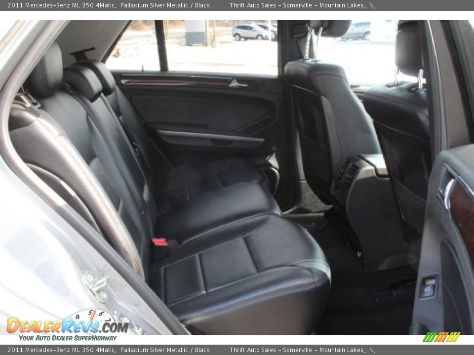 2011 Mercedes-Benz ML 350 4Matic Palladium Silver Metallic / Black Photo #33