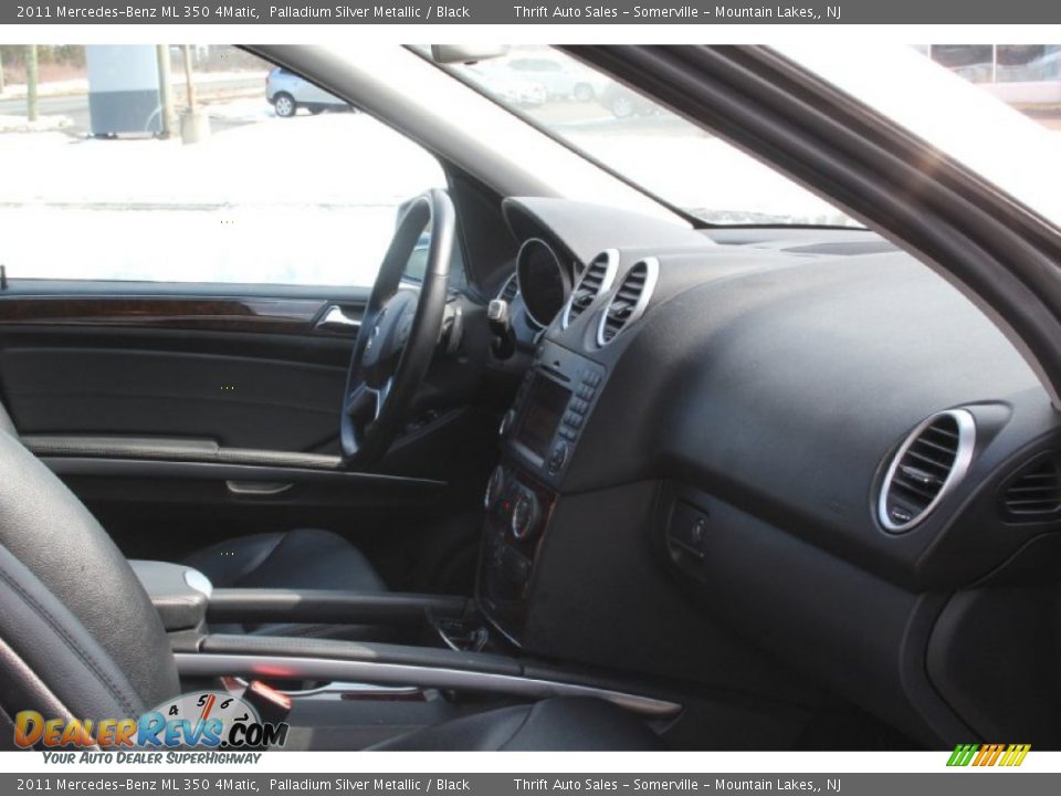 2011 Mercedes-Benz ML 350 4Matic Palladium Silver Metallic / Black Photo #35