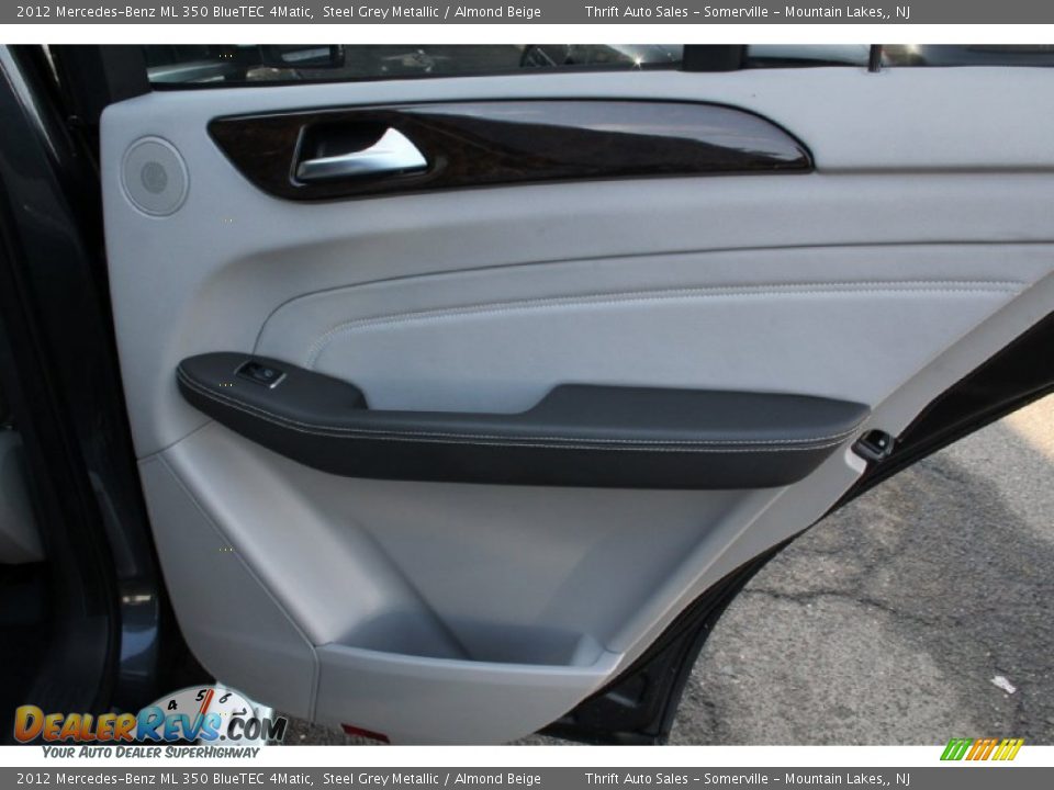 2012 Mercedes-Benz ML 350 BlueTEC 4Matic Steel Grey Metallic / Almond Beige Photo #34