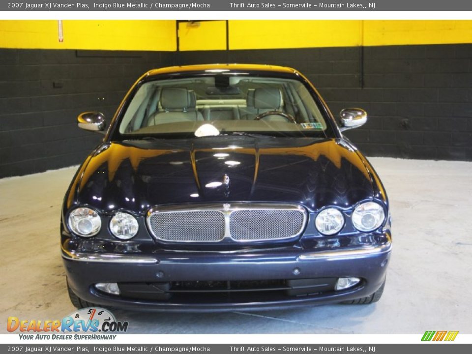 2007 Jaguar XJ Vanden Plas Indigo Blue Metallic / Champagne/Mocha Photo #2