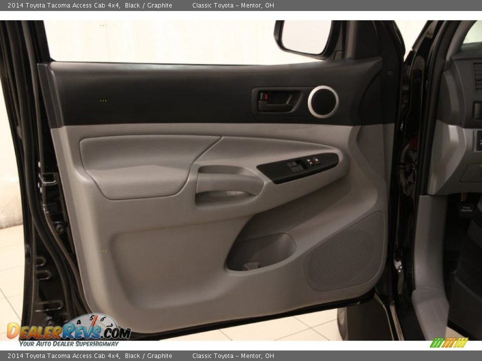 Door Panel of 2014 Toyota Tacoma Access Cab 4x4 Photo #4