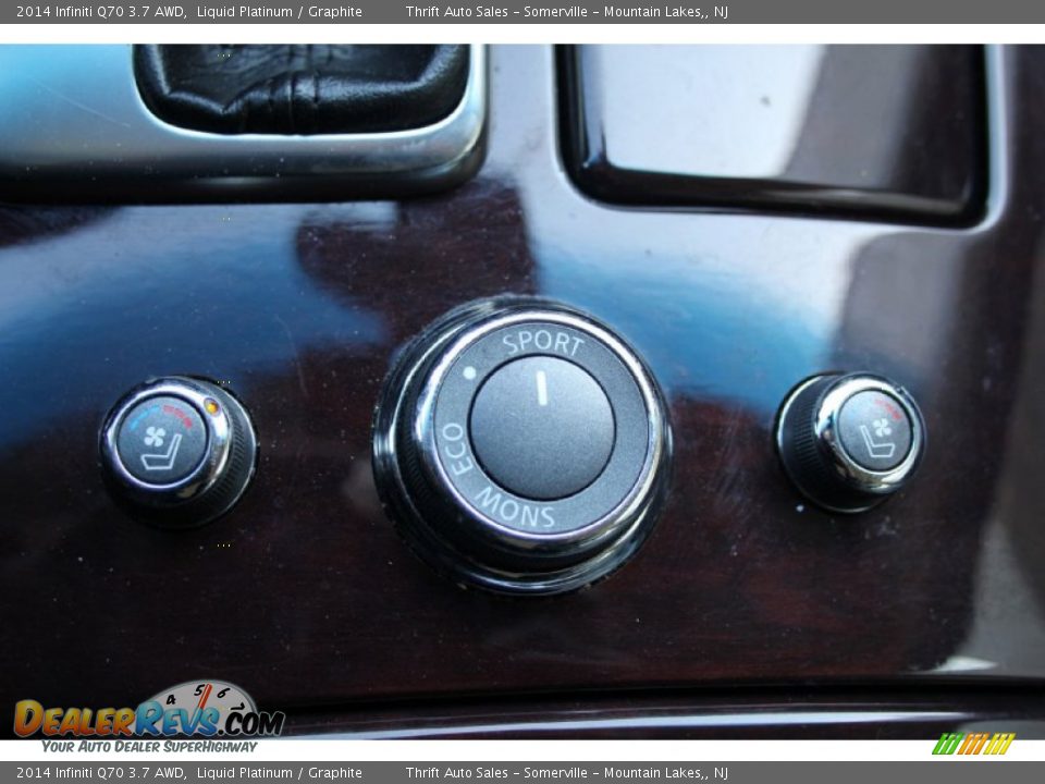 2014 Infiniti Q70 3.7 AWD Liquid Platinum / Graphite Photo #29