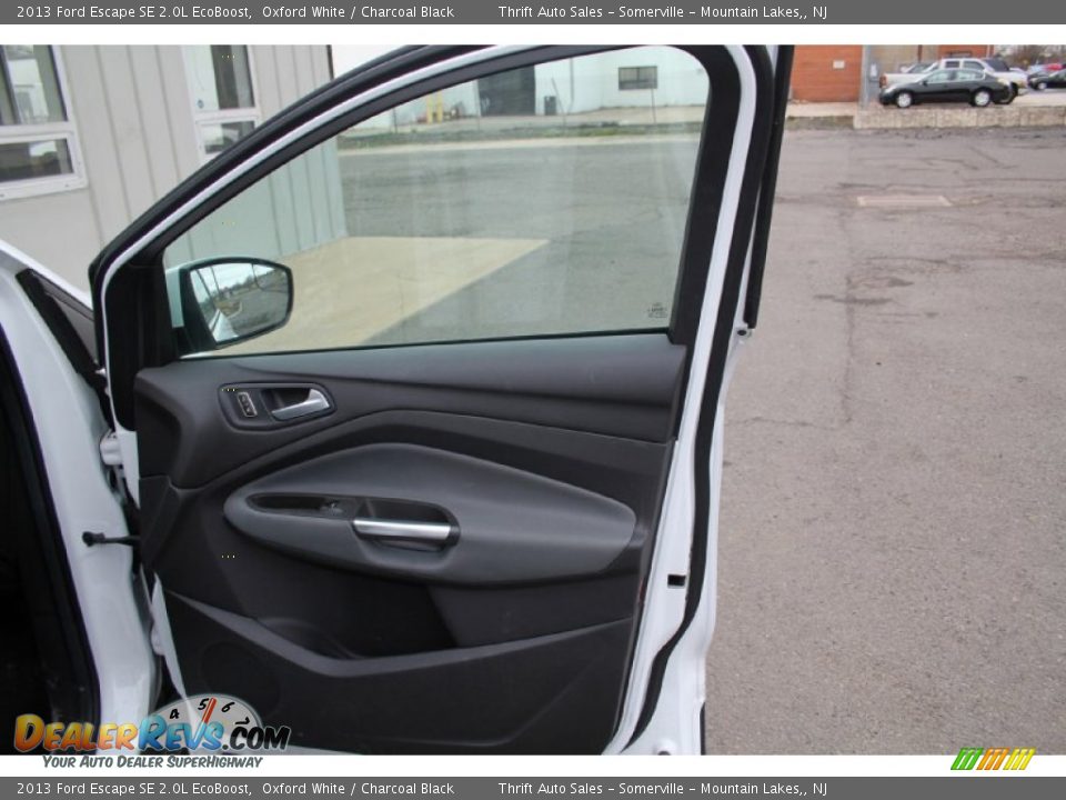 2013 Ford Escape SE 2.0L EcoBoost Oxford White / Charcoal Black Photo #16