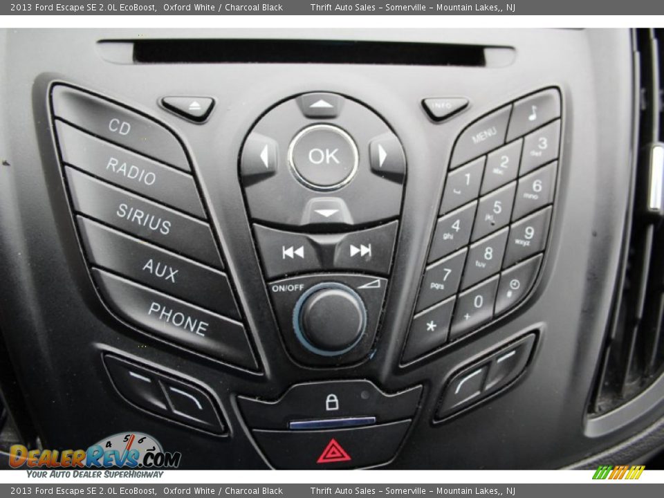 2013 Ford Escape SE 2.0L EcoBoost Oxford White / Charcoal Black Photo #29