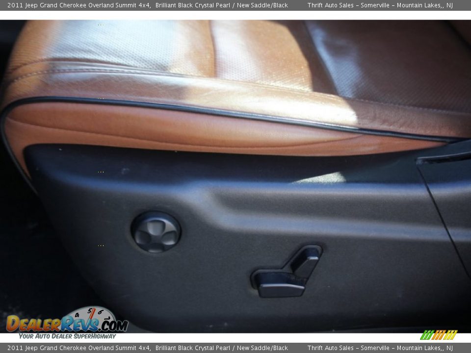 2011 Jeep Grand Cherokee Overland Summit 4x4 Brilliant Black Crystal Pearl / New Saddle/Black Photo #15
