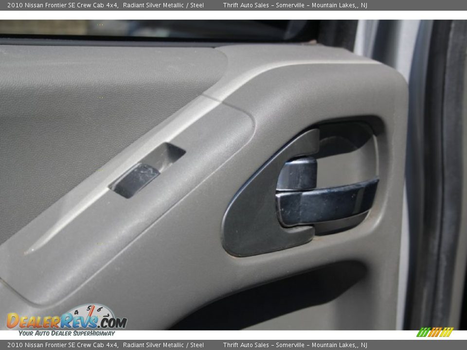 2010 Nissan Frontier SE Crew Cab 4x4 Radiant Silver Metallic / Steel Photo #20