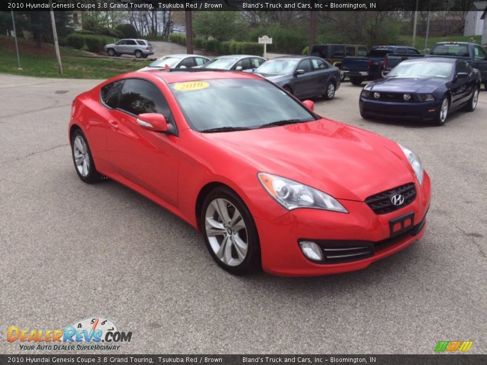 Front 3/4 View of 2010 Hyundai Genesis Coupe 3.8 Grand Touring Photo #4
