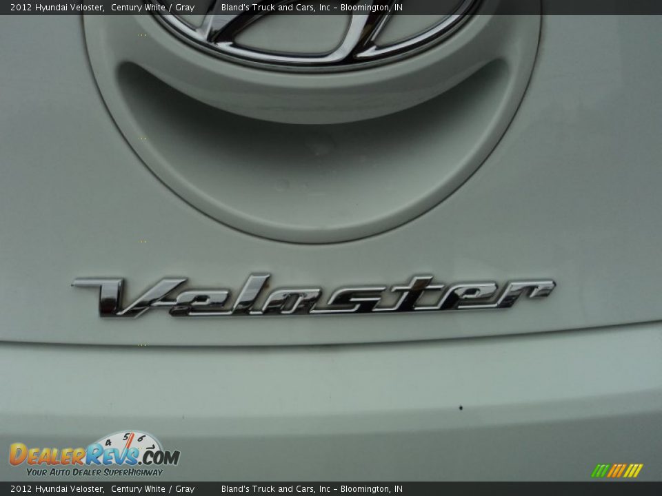 2012 Hyundai Veloster Century White / Gray Photo #27