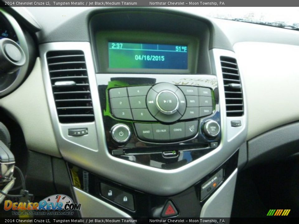 2014 Chevrolet Cruze LS Tungsten Metallic / Jet Black/Medium Titanium Photo #18