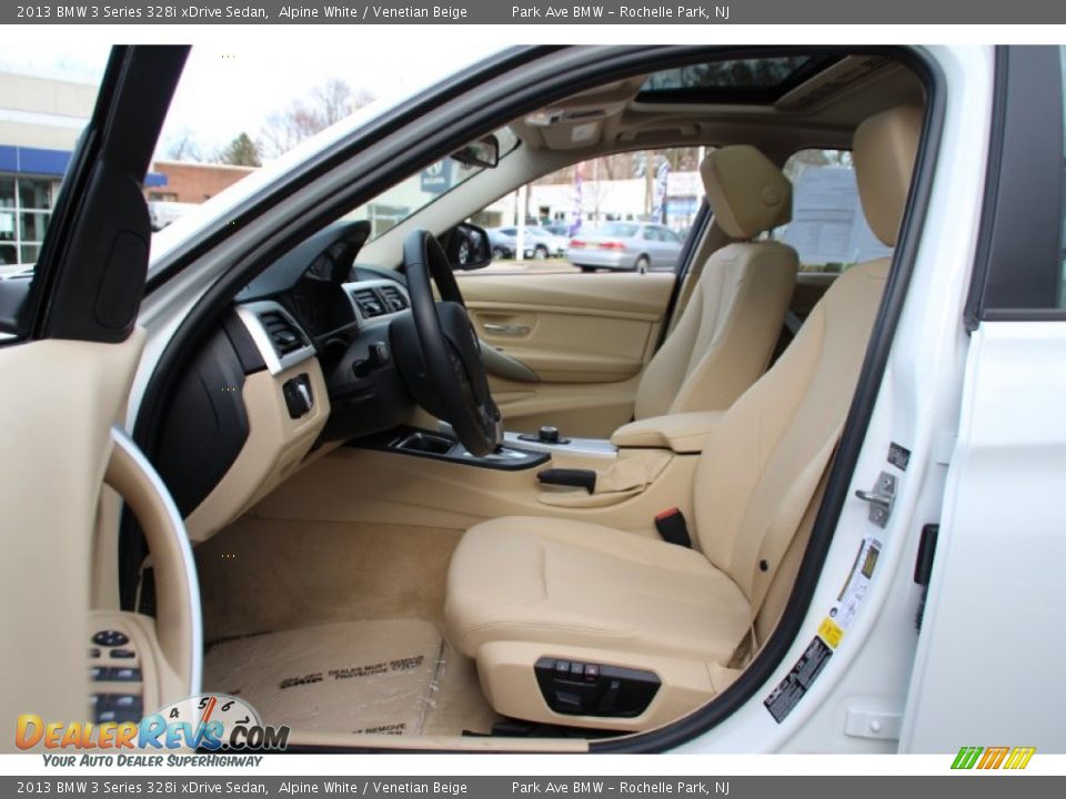 2013 BMW 3 Series 328i xDrive Sedan Alpine White / Venetian Beige Photo #12
