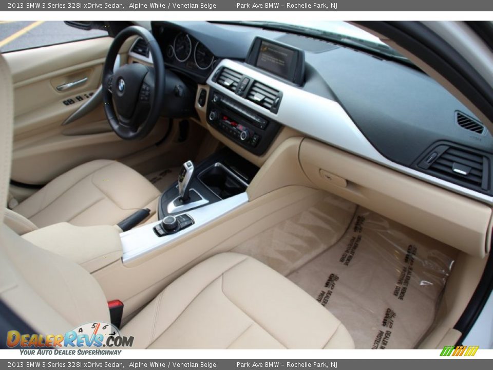 2013 BMW 3 Series 328i xDrive Sedan Alpine White / Venetian Beige Photo #28