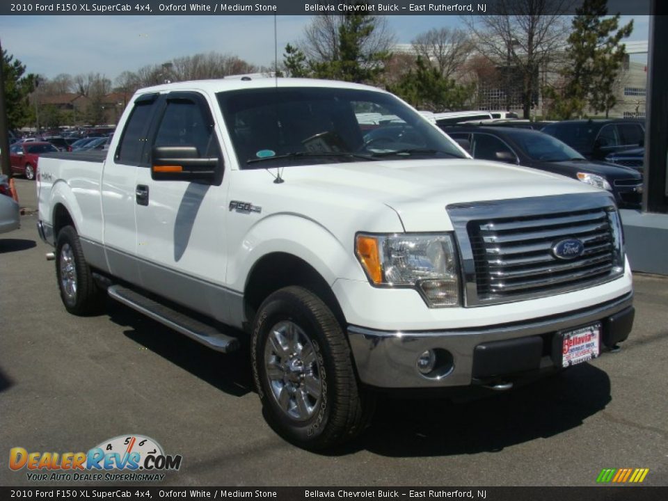 2010 Ford F150 XL SuperCab 4x4 Oxford White / Medium Stone Photo #3