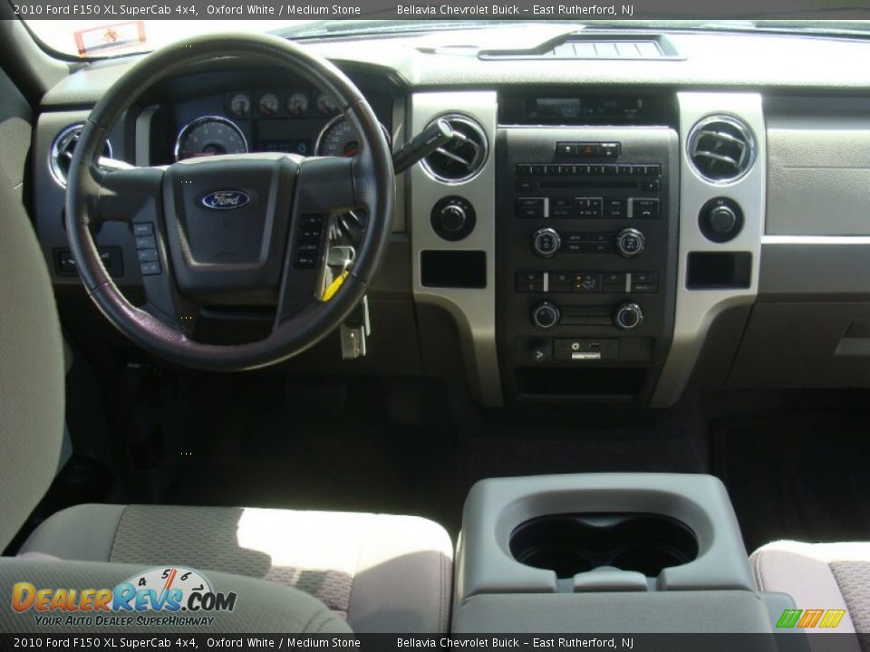 2010 Ford F150 XL SuperCab 4x4 Oxford White / Medium Stone Photo #9