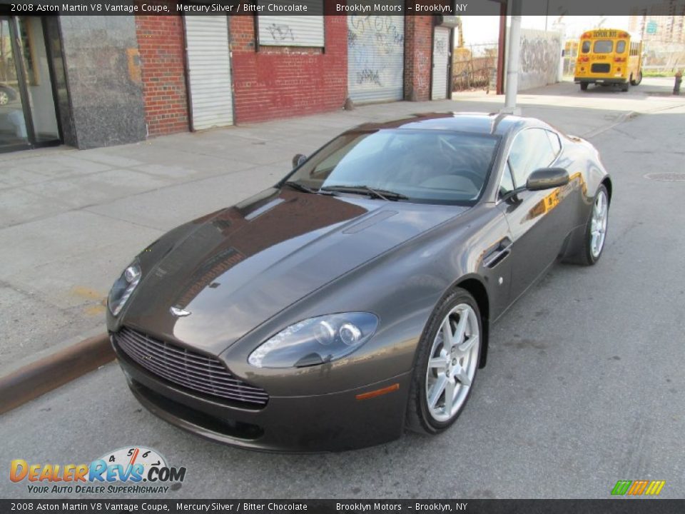 Front 3/4 View of 2008 Aston Martin V8 Vantage Coupe Photo #2