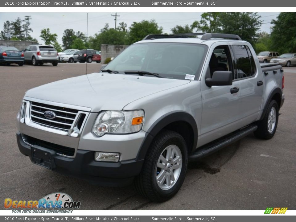 Front 3/4 View of 2010 Ford Explorer Sport Trac XLT Photo #7