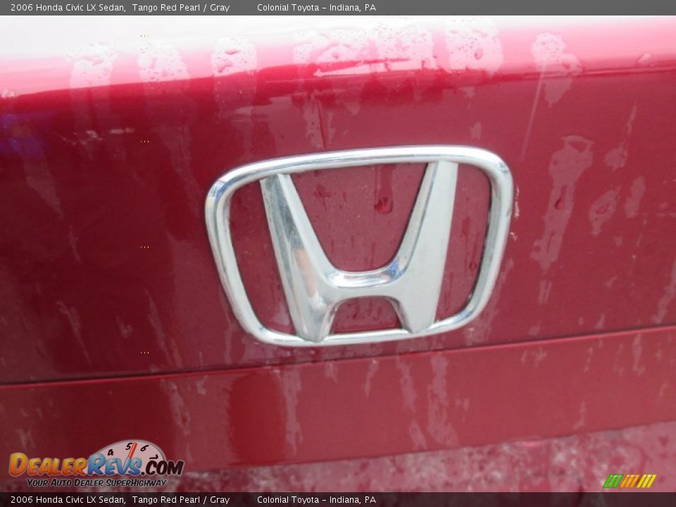 2006 Honda Civic LX Sedan Tango Red Pearl / Gray Photo #10
