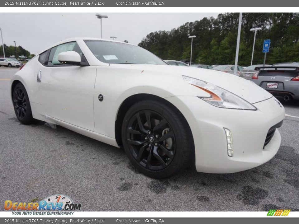 Front 3/4 View of 2015 Nissan 370Z Touring Coupe Photo #7