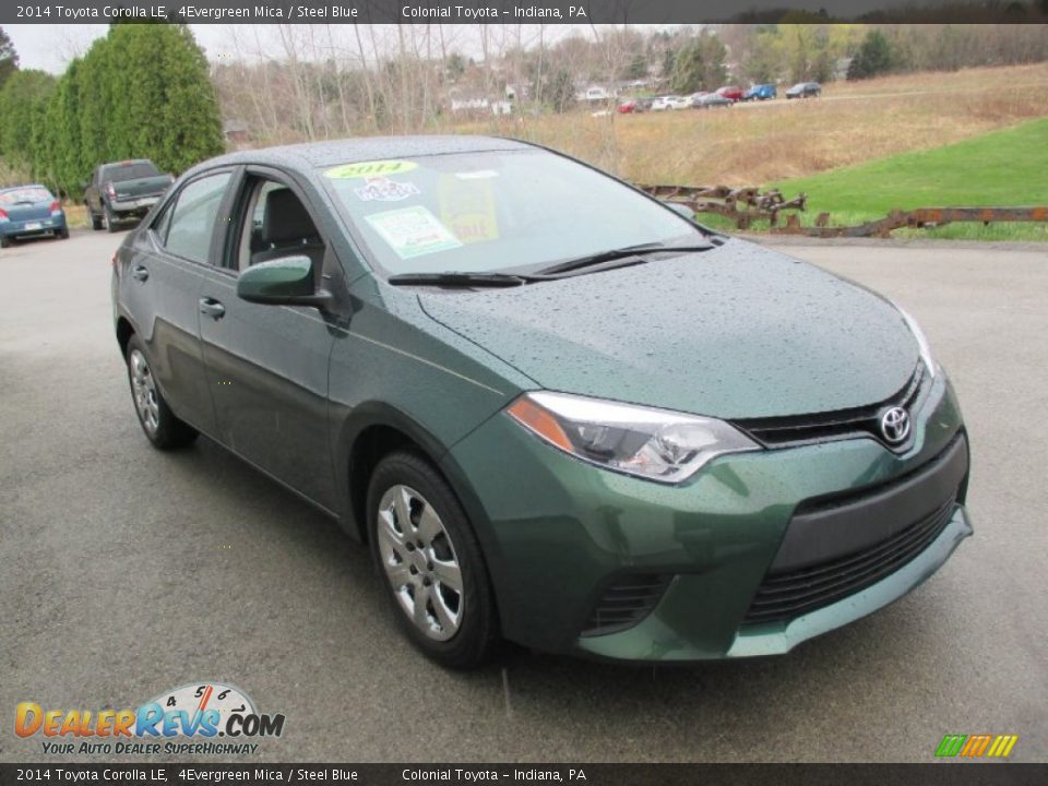 Front 3/4 View of 2014 Toyota Corolla LE Photo #8