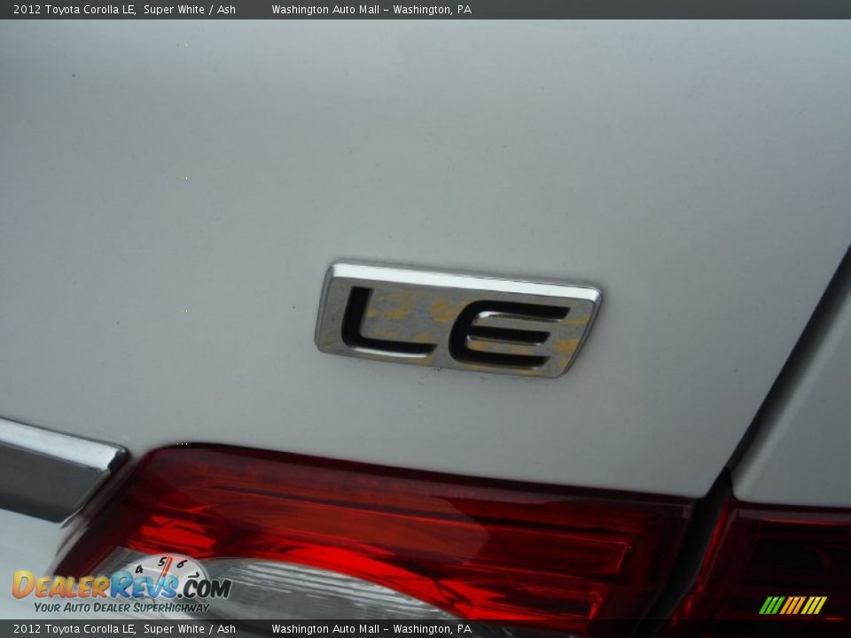 2012 Toyota Corolla LE Super White / Ash Photo #8