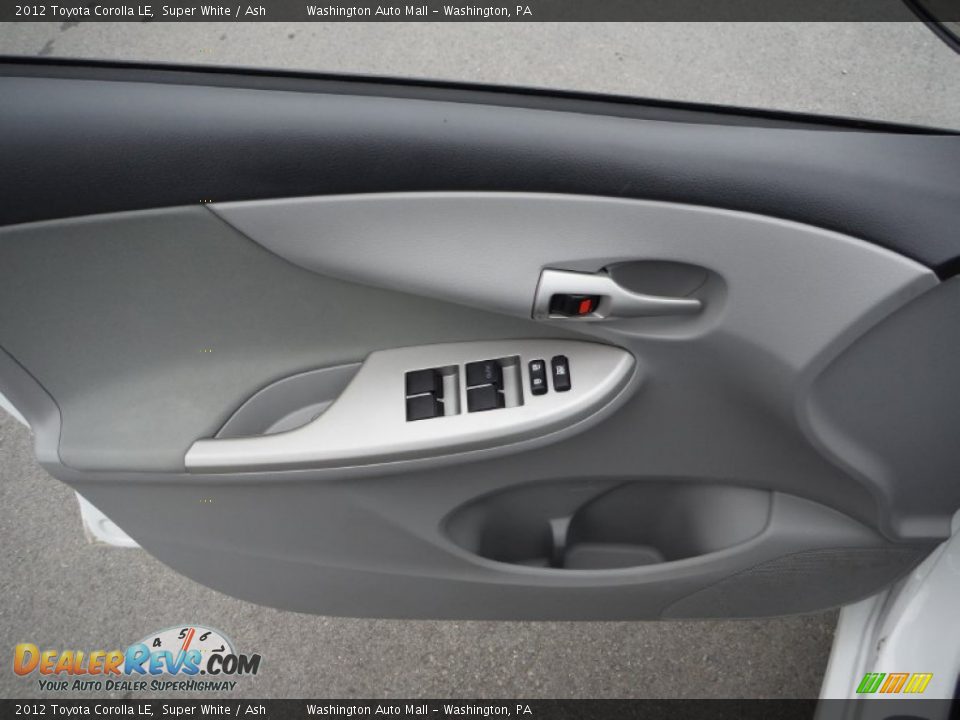 2012 Toyota Corolla LE Super White / Ash Photo #9