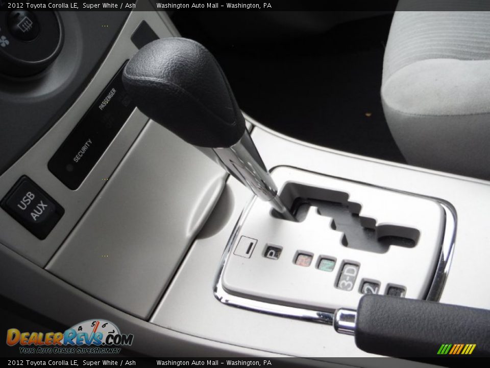 2012 Toyota Corolla LE Super White / Ash Photo #14