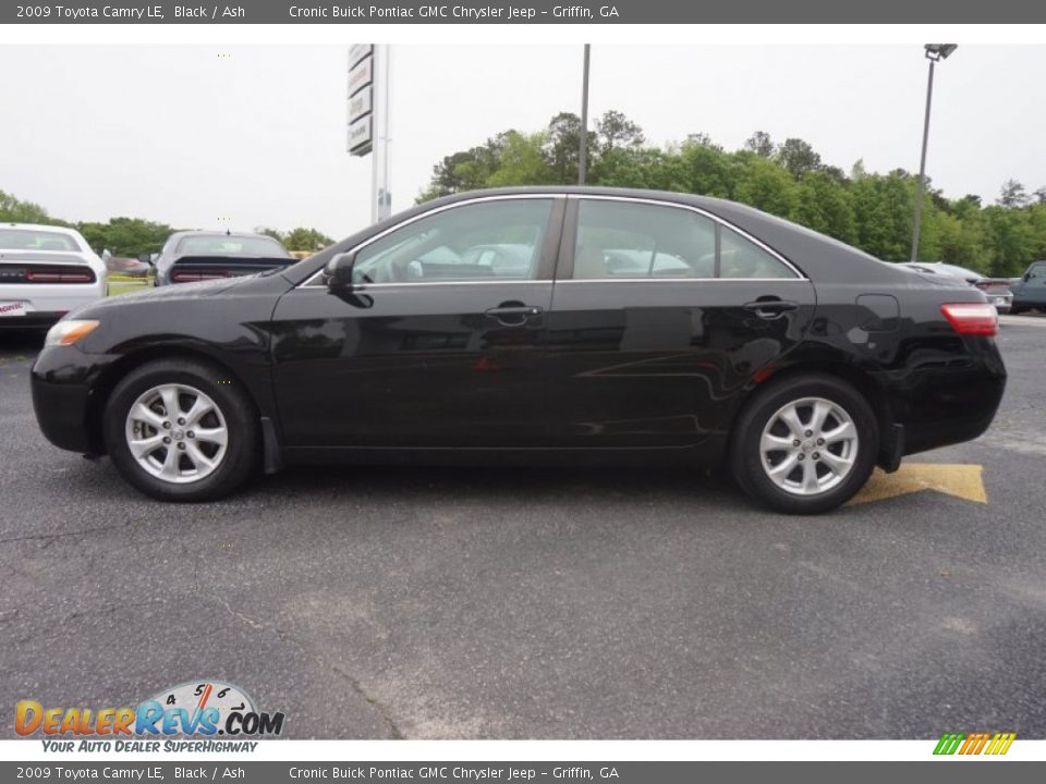 2009 Toyota Camry LE Black / Ash Photo #4