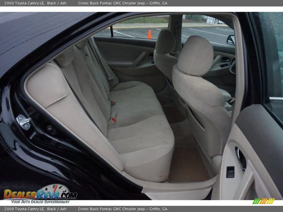 2009 Toyota Camry LE Black / Ash Photo #15