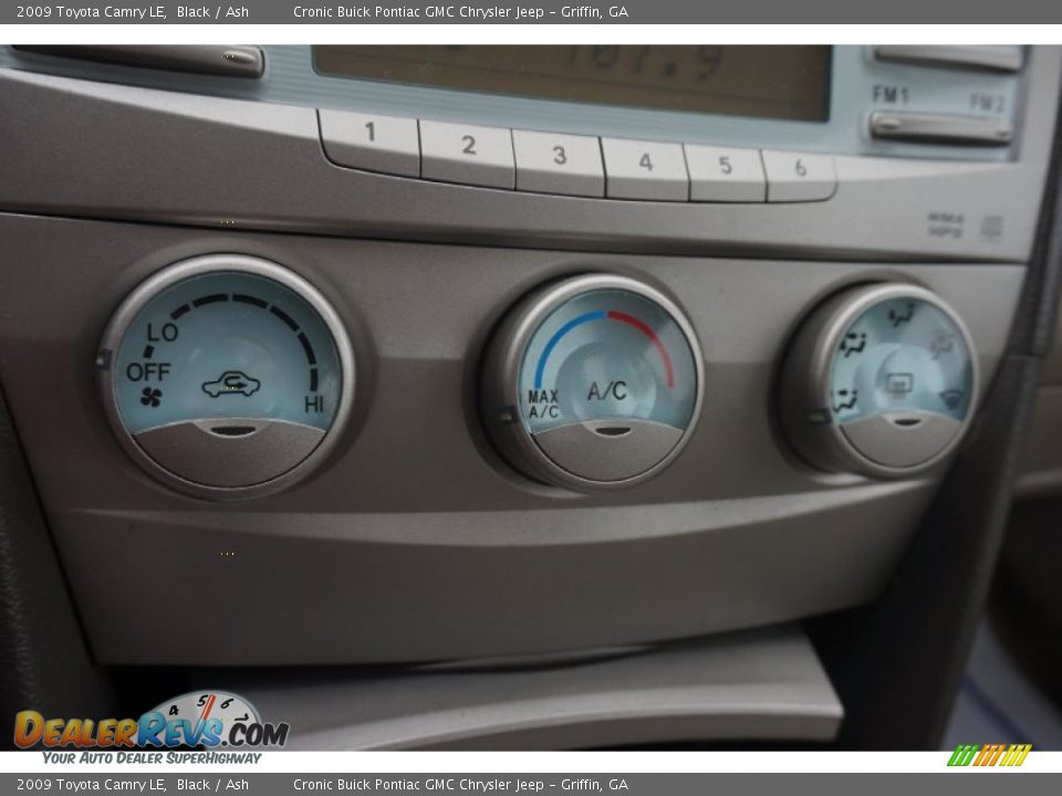 2009 Toyota Camry LE Black / Ash Photo #21
