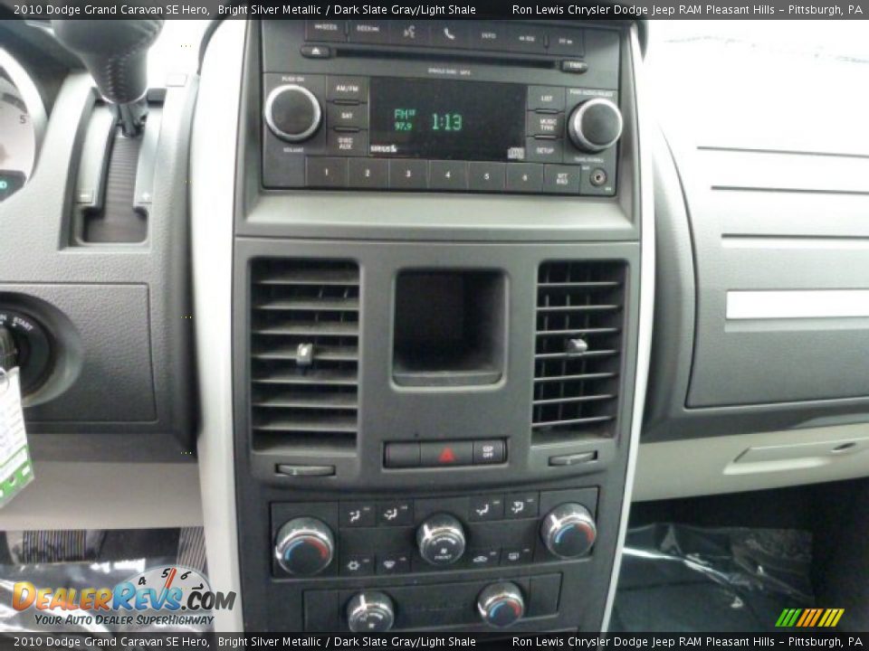 2010 Dodge Grand Caravan SE Hero Bright Silver Metallic / Dark Slate Gray/Light Shale Photo #18
