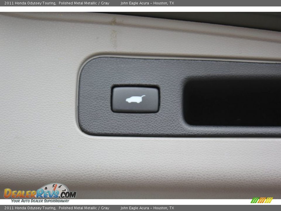 2011 Honda Odyssey Touring Polished Metal Metallic / Gray Photo #18