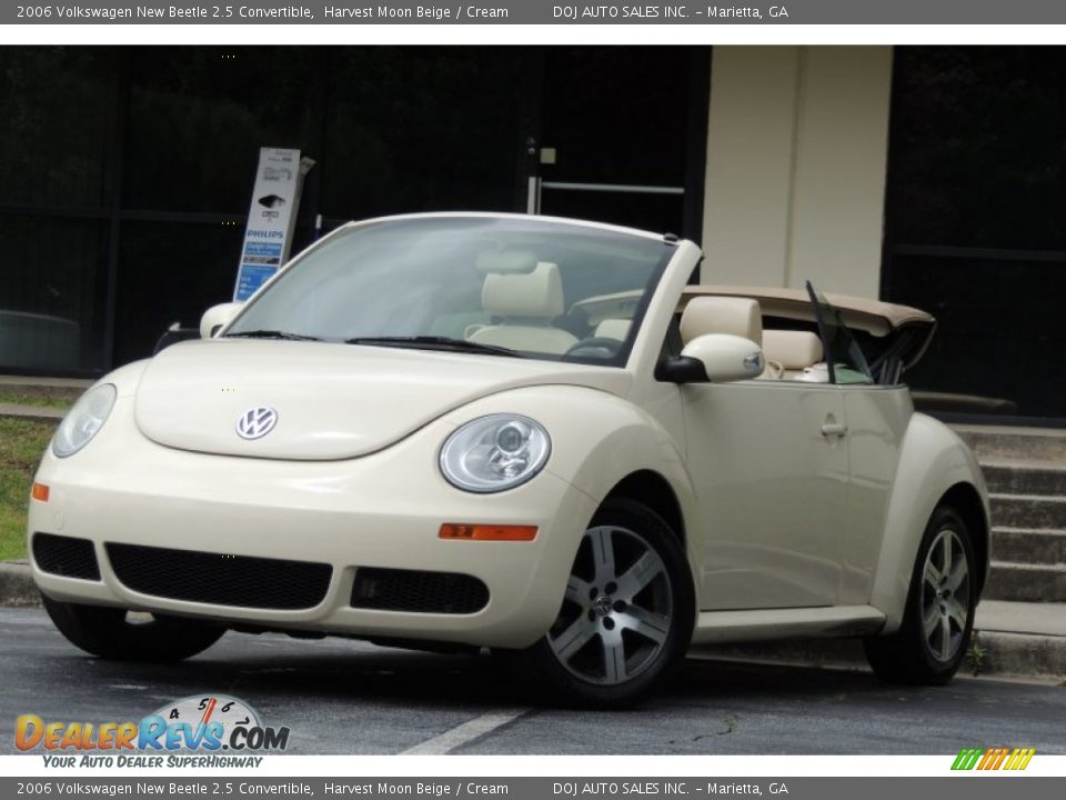 2006 Volkswagen New Beetle 2.5 Convertible Harvest Moon Beige / Cream Photo #1