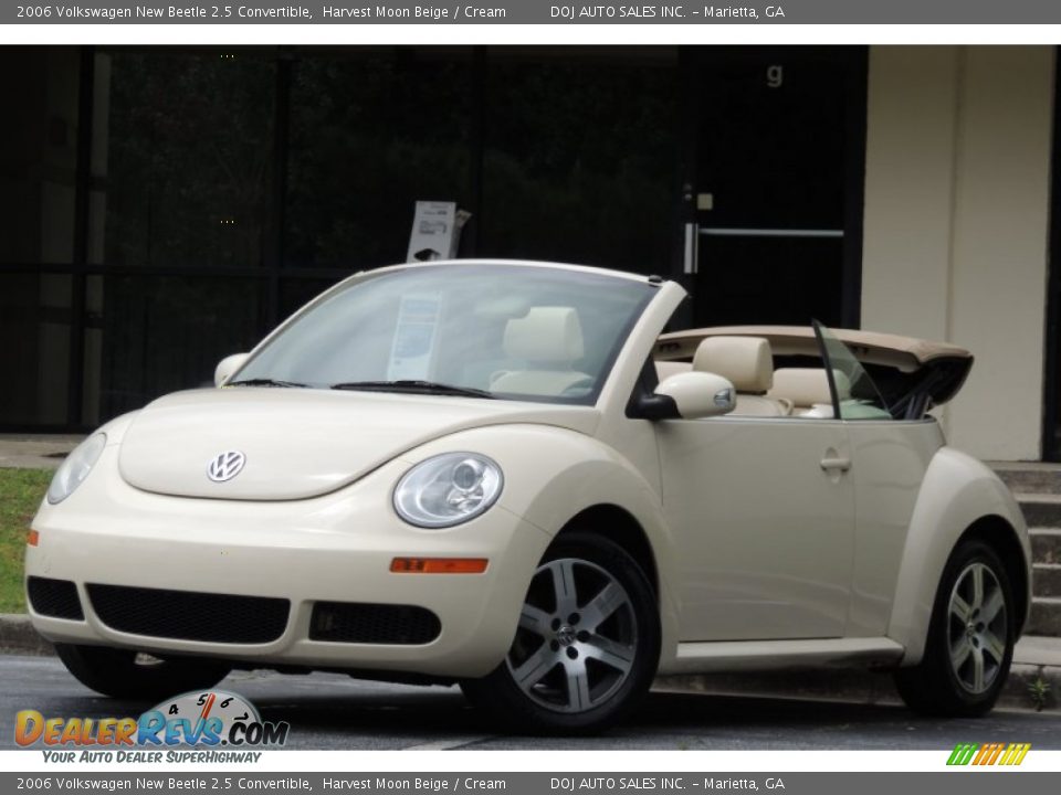 2006 Volkswagen New Beetle 2.5 Convertible Harvest Moon Beige / Cream Photo #3
