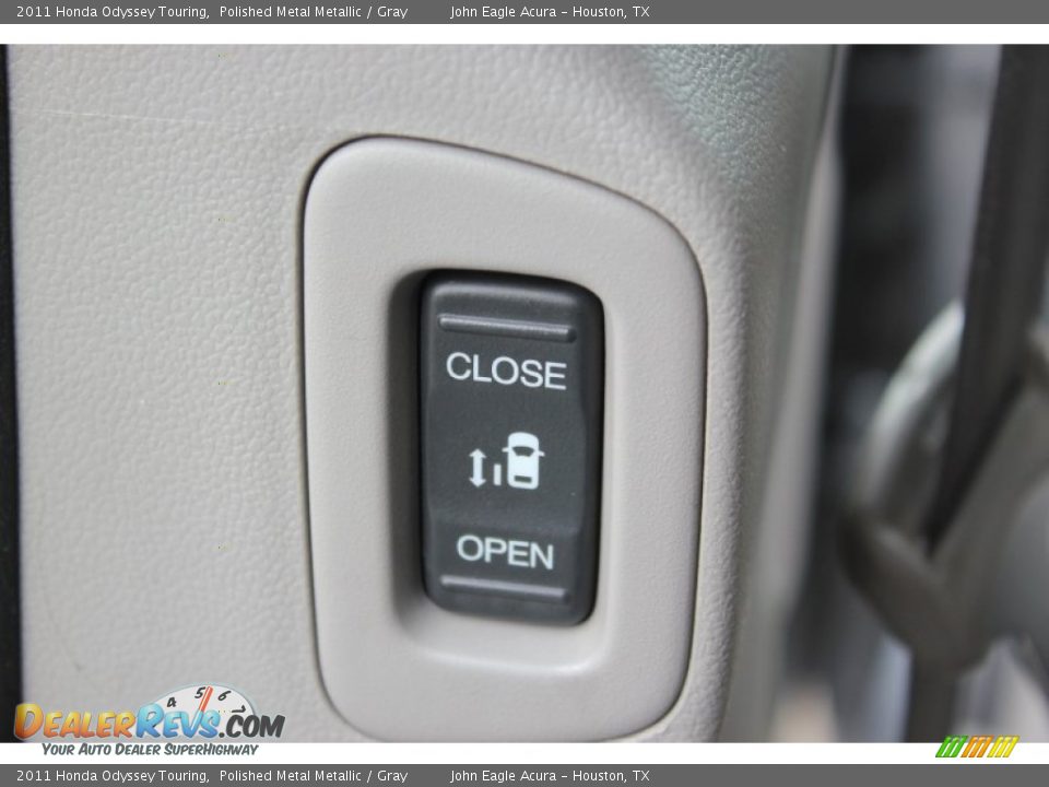 2011 Honda Odyssey Touring Polished Metal Metallic / Gray Photo #31