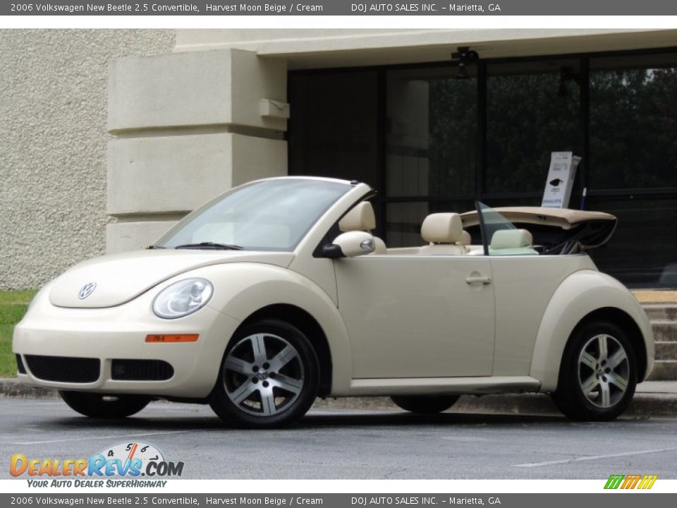 2006 Volkswagen New Beetle 2.5 Convertible Harvest Moon Beige / Cream Photo #7