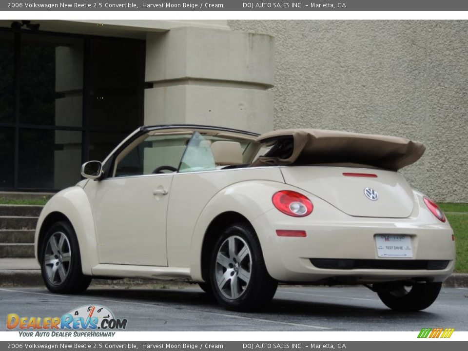 2006 Volkswagen New Beetle 2.5 Convertible Harvest Moon Beige / Cream Photo #8