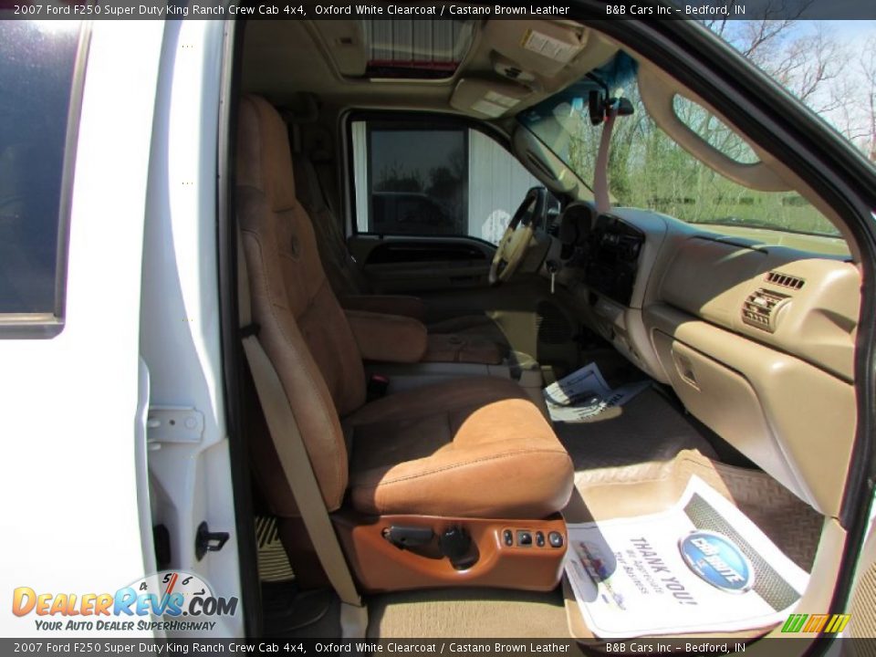 2007 Ford F250 Super Duty King Ranch Crew Cab 4x4 Oxford White Clearcoat / Castano Brown Leather Photo #25