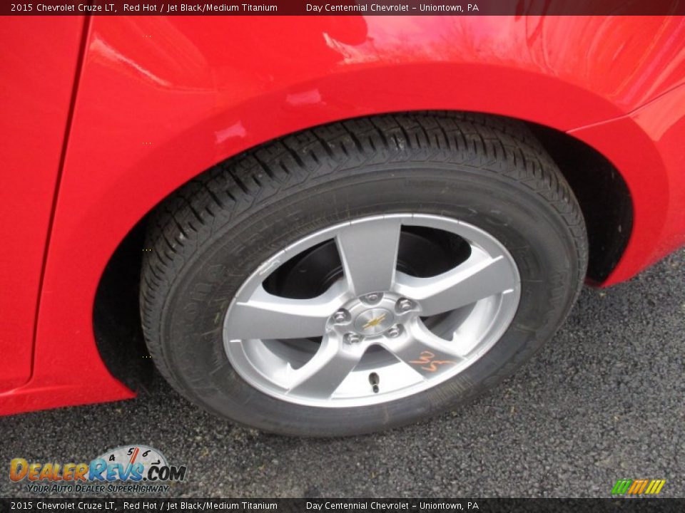 2015 Chevrolet Cruze LT Red Hot / Jet Black/Medium Titanium Photo #3