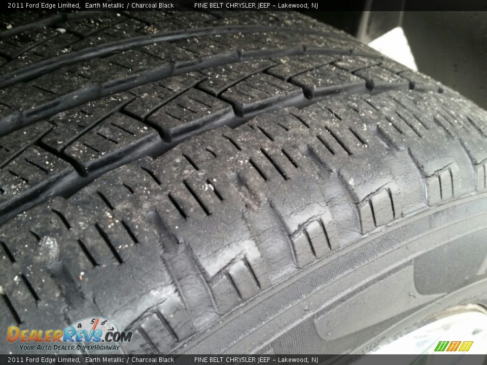 2011 Ford Edge Limited Earth Metallic / Charcoal Black Photo #23